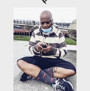 Meet your Posher, Ellis